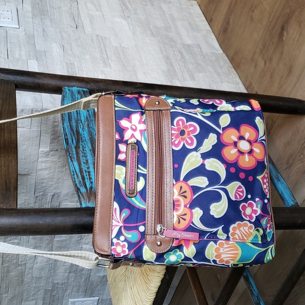 Lily Bloom purse